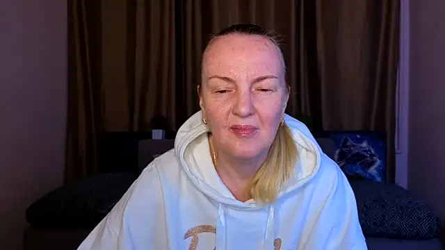 Snapshot of Bella_soulmate chatting on June 5, 2026, 5:36 am Bella soulmate online show from June 5, 2026, 5:36 am