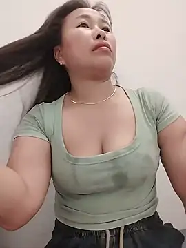 01 ANNA 01 online show from May 27, 2026, 10:18 pm