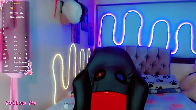 Snapshot of Alisson_Taylor_1 chatting on February 24, 2026, 11:19 am Alisson Taylor 1 online show from February 24, 2026, 11:19 am