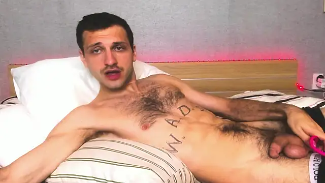 DarkRogue19 online show from March 21, 2026, 3:48 pm