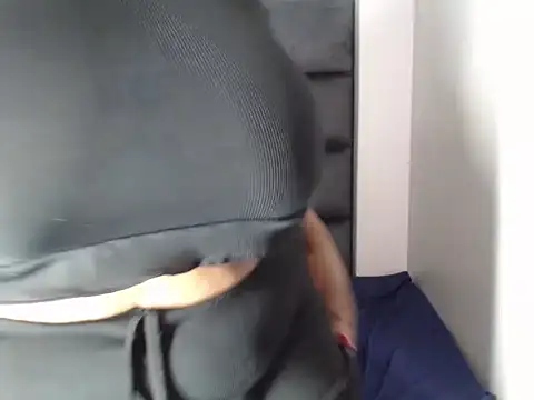 Snapshot of Ldidii chatting on March 6, 2026, 9:28 am Ldidii online show from March 6, 2026, 9:28 am