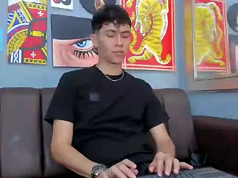 AronTawers online show from March 3, 2026, 6:58 pm