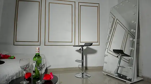 emily gaviria1 online show from March 8, 2026, 12:09 pm