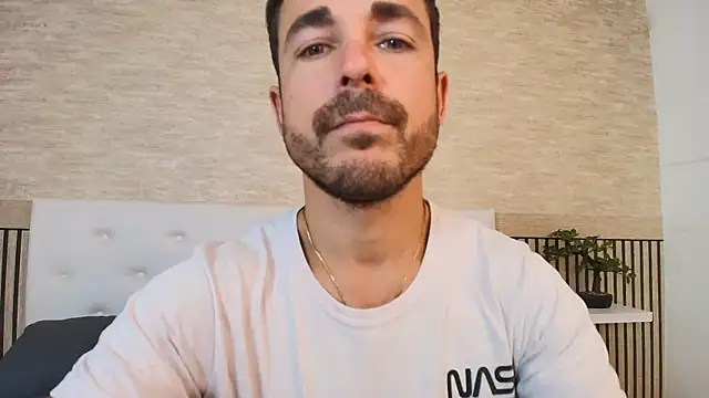 Adams Sanz online show from April 8, 2026, 8:20 pm