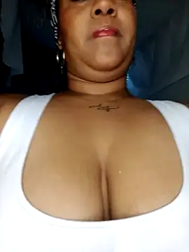 medusafox  online show from March 25, 2026, 4:29 am