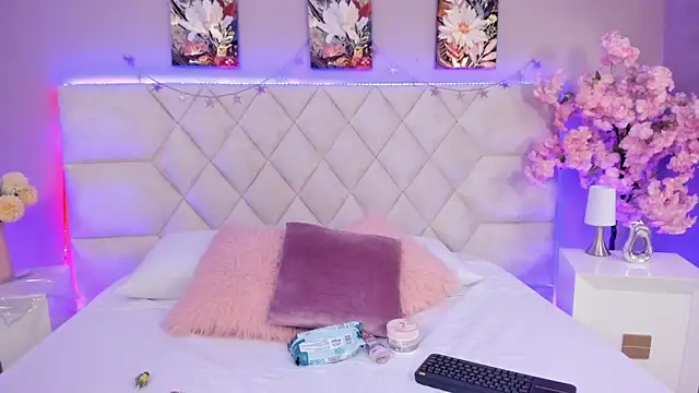 Snapshot of Salet_rosse chatting on February 27, 2026, 8:31 pm Salet rosse online show from February 27, 2026, 8:31 pm