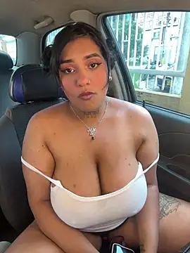 Nahomy firee online show from March 24, 2026, 6:57 pm