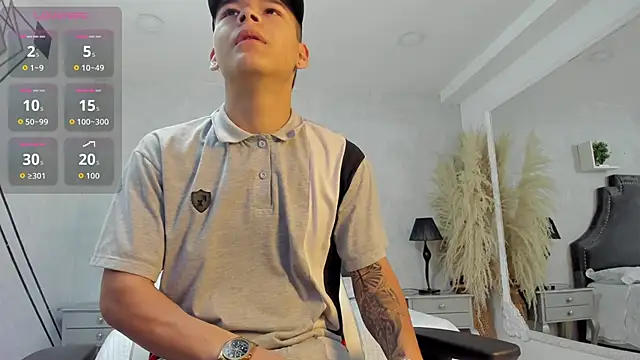Snapshot of DylanRoyce_ chatting on May 28, 2026, 12:46 pm DylanRoyce online show from May 28, 2026, 12:46 pm