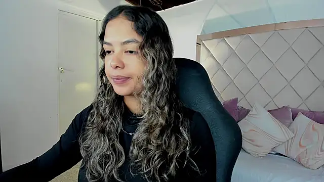 Snapshot of dulce_lyraa1 chatting on February 27, 2026, 4:23 am dulce lyraa1 online show from February 27, 2026, 4:23 am