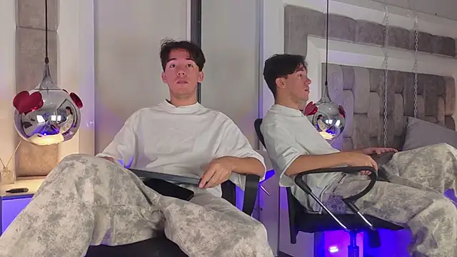 Austin Reedss online show from April 4, 2026, 2:14 pm