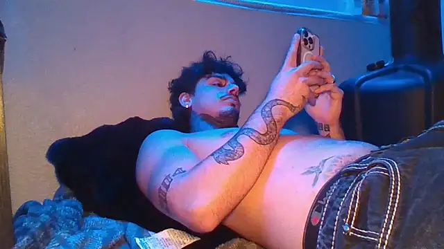 SNAKEARM online show from February 24, 2026, 6:44 am