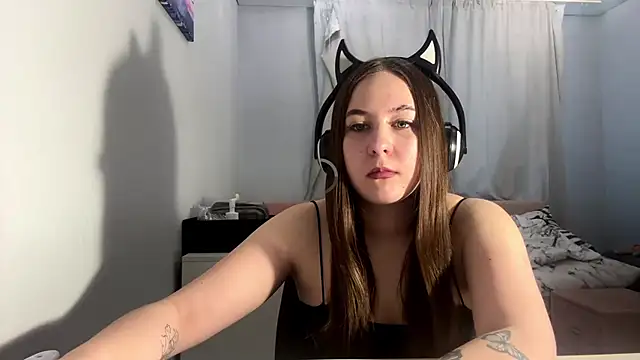 Snapshot of SheryllPickrel chatting on March 4, 2026, 1:06 pm SheryllPickrel online show from March 4, 2026, 1:06 pm