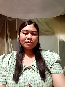 Snapshot of -Batina- chatting on April 9, 2026, 2:44 pm -Batina- online show from April 9, 2026, 2:44 pm