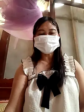 Snapshot of -Batina- chatting on April 12, 2026, 3:44 am -Batina- online show from April 12, 2026, 3:44 am