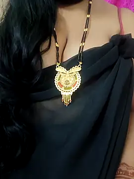 Sofiaa 09 online show from March 24, 2026, 6:46 pm