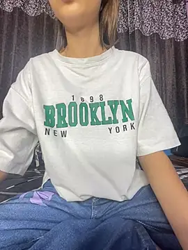 sexy liciy online show from March 1, 2026, 7:43 am