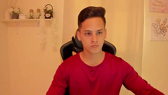 sexy andres01 online show from April 10, 2026, 2:55 pm