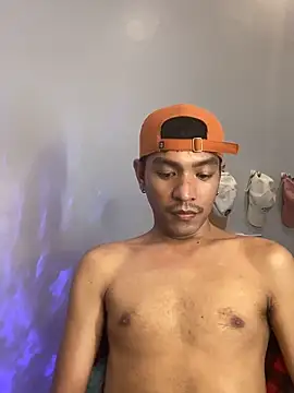 Snapshot of asian_darlingcummersxXx chatting on April 1, 2026, 12:33 am asian darlingcummersxXx online show from April 1, 2026, 12:33 am