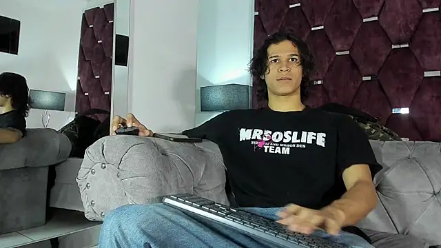 TonyBenedetti online show from April 19, 2026, 7:49 pm