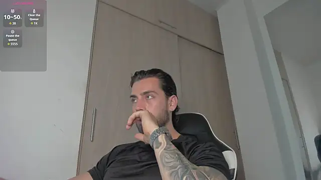 Axel  Blaze online show from June 27, 2026, 2:01 pm