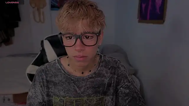 Snapshot of Ryan_sweet chatting on March 4, 2026, 5:30 pm Ryan sweet online show from March 4, 2026, 5:30 pm