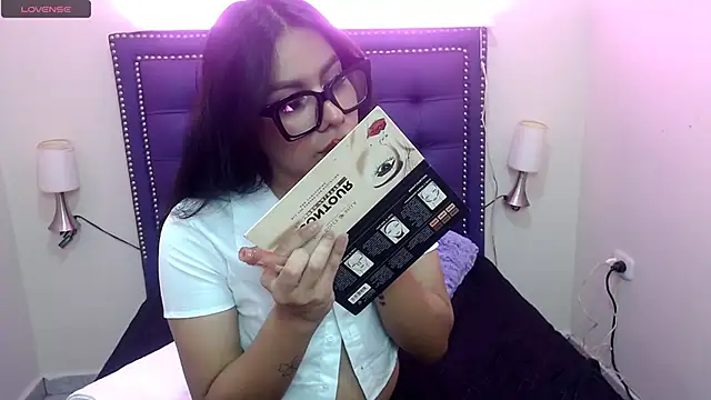 aprilgrief online show from April 9, 2026, 4:12 am