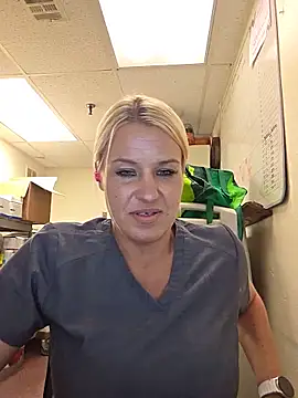 LadyB07 online show from July 1, 2026, 8:08 pm
