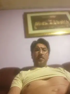 BRAD MATURE online show from April 17, 2026, 3:20 am