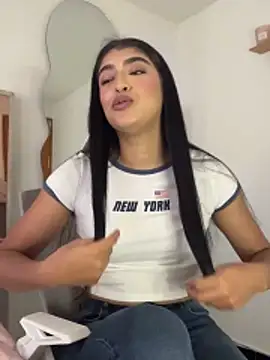 Snapshot of Misty-kat chatting on April 27, 2026, 6:06 pm Misty-kat online show from April 27, 2026, 6:06 pm