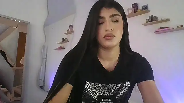 Snapshot of Misty-kat chatting on May 5, 2026, 5:43 pm Misty-kat online show from May 5, 2026, 5:43 pm