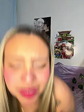 Snapshot of Moon_Velvet_ chatting on March 8, 2026, 9:51 pm Moon Velvet online show from March 8, 2026, 9:51 pm