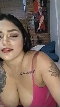 Cristal queen  online show from April 4, 2026, 1:48 am