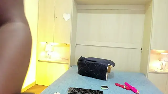 Snapshot of KateCoopper chatting on March 1, 2026, 4:03 am KateCoopper online show from March 1, 2026, 4:03 am