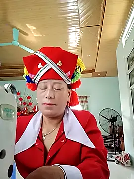 JenyLy68 online show from February 28, 2026, 3:51 am