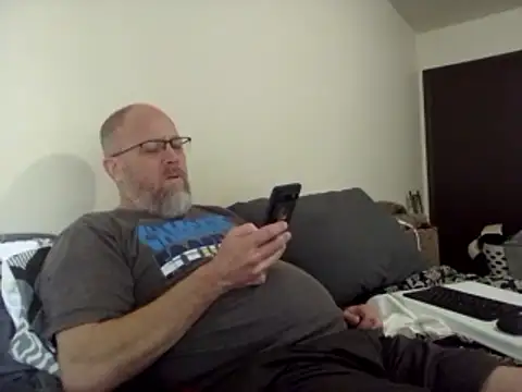 Snapshot of WorthingtonM3 chatting on April 19, 2026, 5:34 pm WorthingtonM3 online show from April 19, 2026, 5:34 pm
