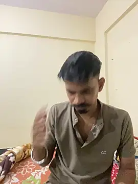 LOVELUST02 online show from April 1, 2026, 5:21 pm