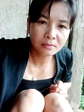 rinrin7700 online show from May 19, 2026, 1:56 am