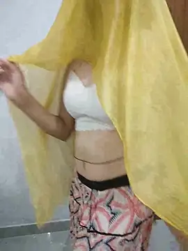 Snapshot of NeetuKumri chatting on June 19, 2026, 5:50 pm NeetuKumri online show from June 19, 2026, 5:50 pm
