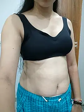 Snapshot of NeetuKumri chatting on July 12, 2026, 4:09 pm NeetuKumri online show from July 12, 2026, 4:09 pm