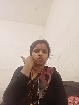 Hot chani online show from May 18, 2026, 7:58 am