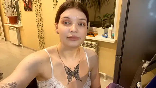 TracyDenoon online show from March 1, 2026, 4:31 pm