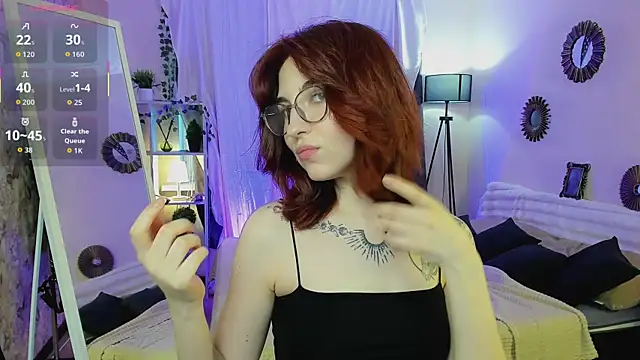 Snapshot of VittoriaNix chatting on April 3, 2026, 2:26 pm VittoriaNix online show from April 3, 2026, 2:26 pm