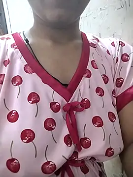 Snapshot of Hey__honey chatting on April 16, 2026, 10:05 am Hey honey online show from April 16, 2026, 10:05 am