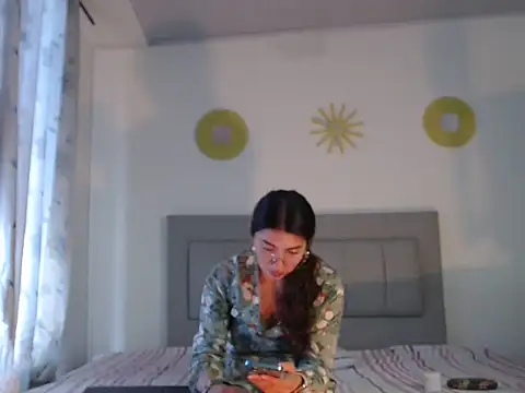 Snapshot of Julietaamado chatting on May 18, 2026, 1:39 pm Julietaamado online show from May 18, 2026, 1:39 pm