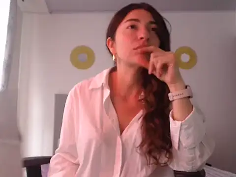 Snapshot of Julietaamado chatting on May 29, 2026, 3:43 pm Julietaamado online show from May 29, 2026, 3:43 pm