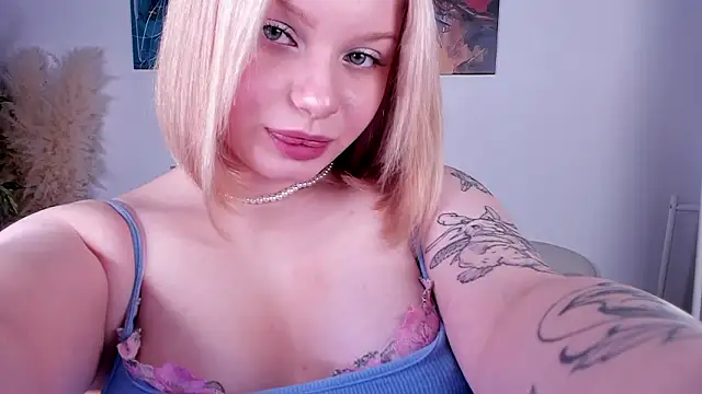 Snapshot of Doris_Lee chatting on March 22, 2026, 1:14 pm Doris Lee online show from March 22, 2026, 1:14 pm