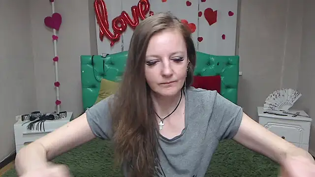 Snapshot of MeganPirs chatting on May 7, 2026, 5:18 pm MeganPirs online show from May 7, 2026, 5:18 pm