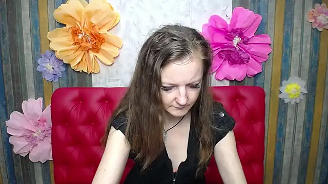 Snapshot of MeganPirs chatting on May 11, 2026, 4:04 pm MeganPirs online show from May 11, 2026, 4:04 pm