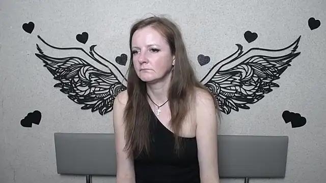 Snapshot of MeganPirs chatting on May 19, 2026, 5:08 pm MeganPirs online show from May 19, 2026, 5:08 pm