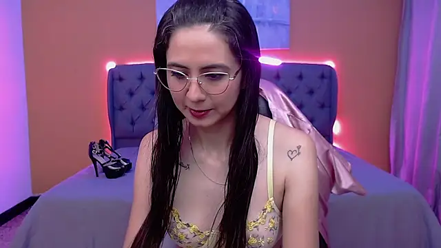 alexaneuer online show from March 31, 2026, 1:00 pm